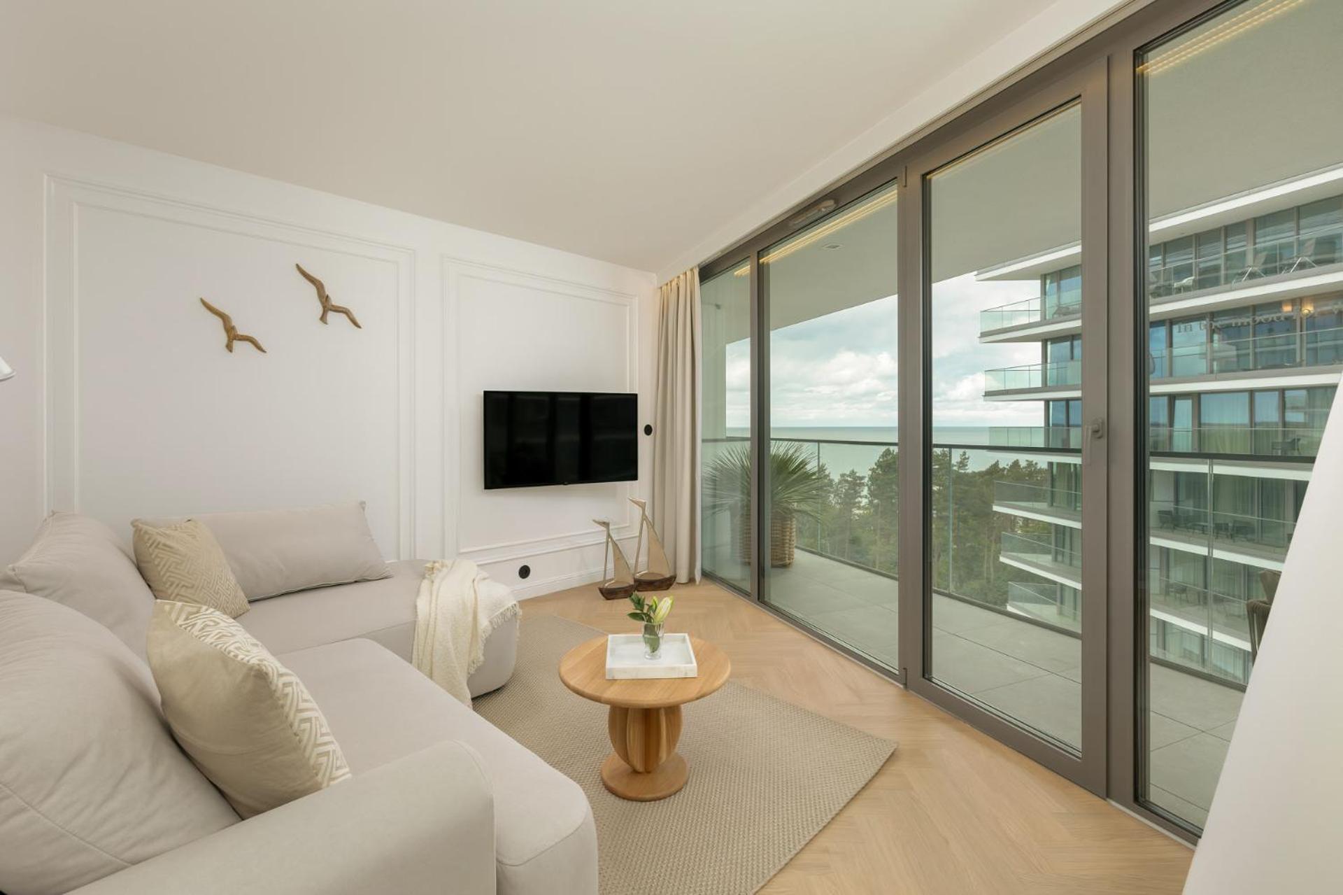 Wave 5th Floor Dream View Apartment