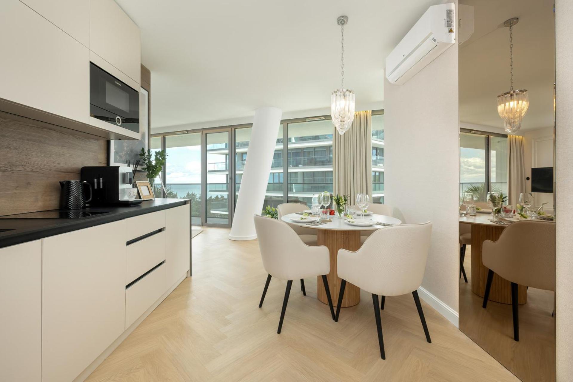 Wave 5th Floor Dream View Apartment *
